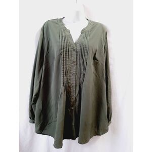 Laura Scott Green pintuck button front sz 18/20 blouse